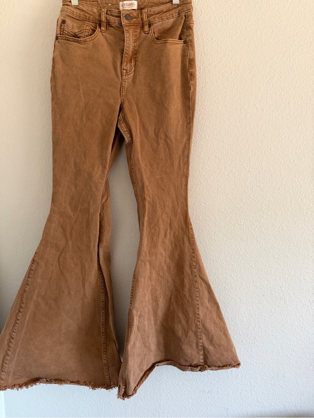 Shyanne Brown Super Flared Jeans Mid Rise Country Western
